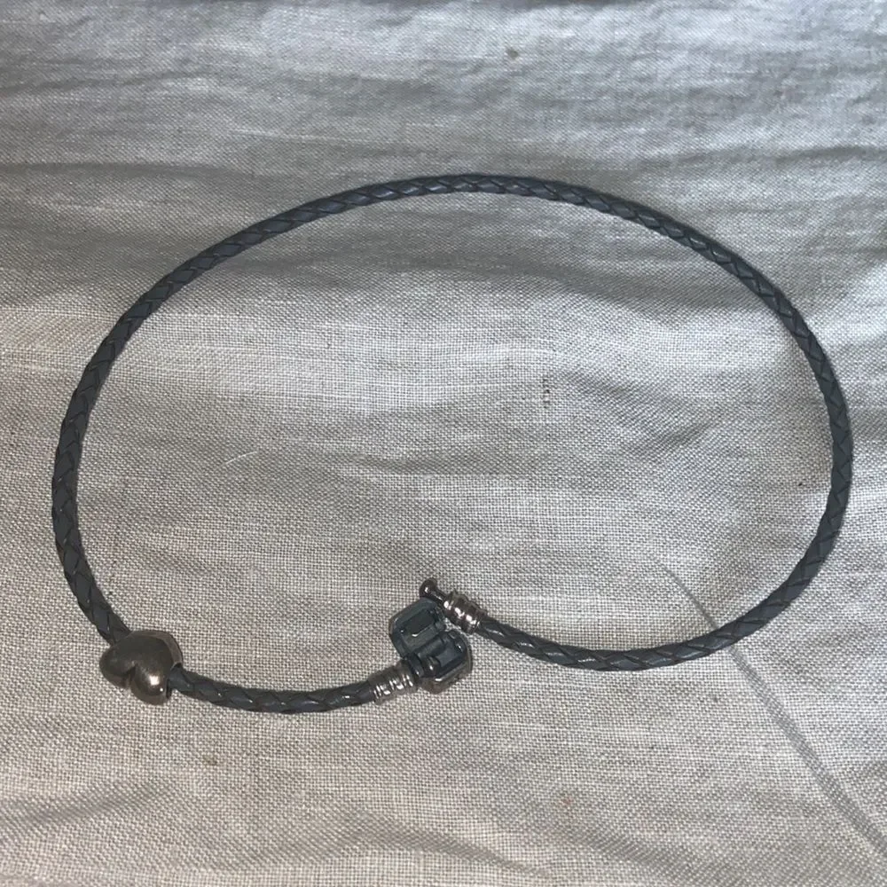 Pandora silver gray bracelet 7 pendants and box